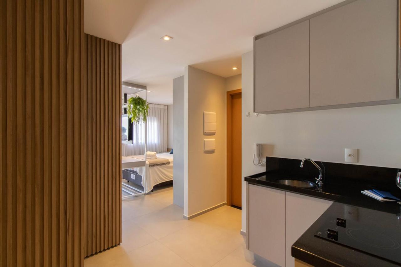 Avenue - Gru 2207