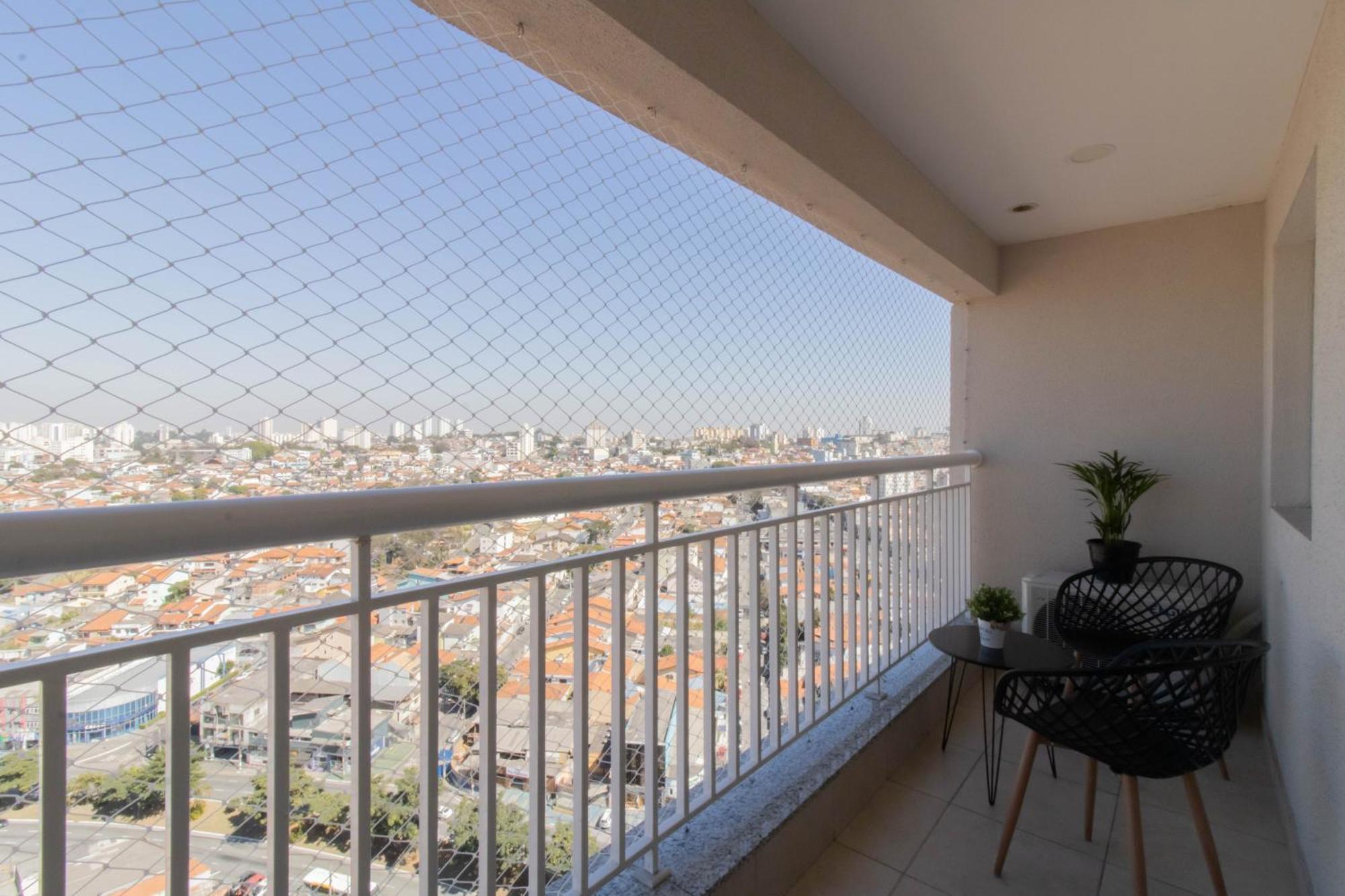 Avenue - Gru 2207 *